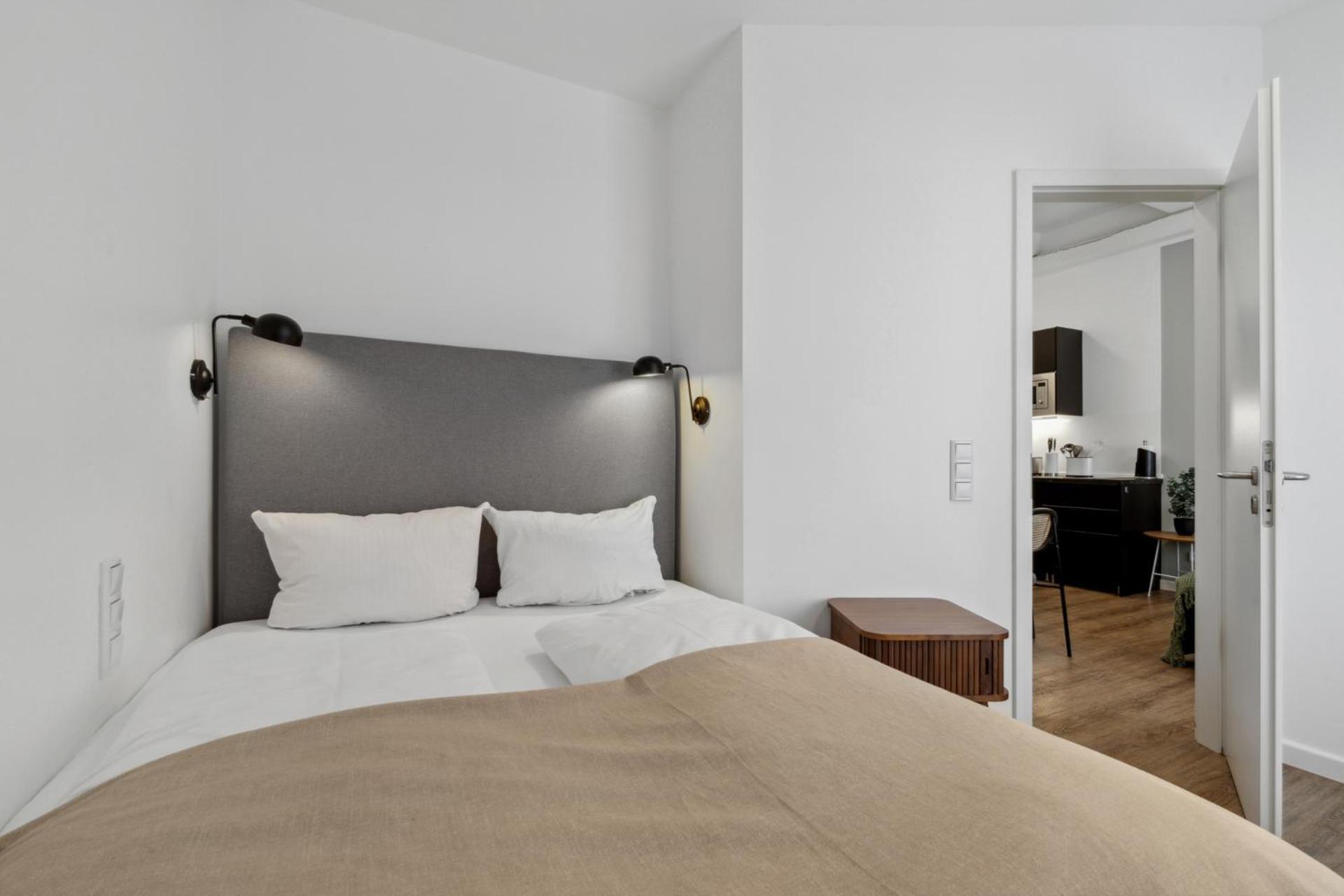 Limehome Munich Fritz-Erler Str Стая снимка